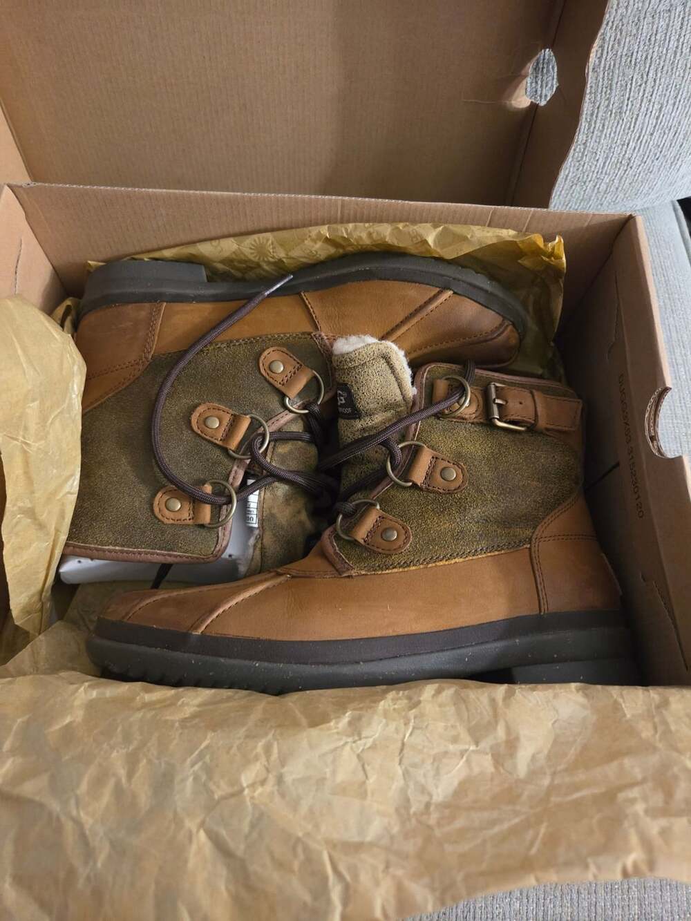 UGG - Picture 7 of 7